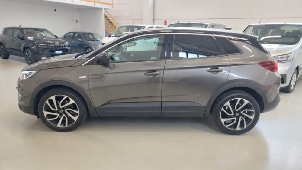 Opel Grandland X usata a Brescia (4)