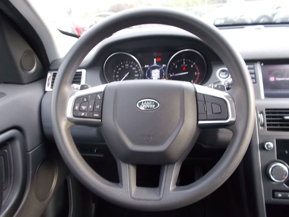 Land Rover Discovery Sport usata a Piacenza (13)