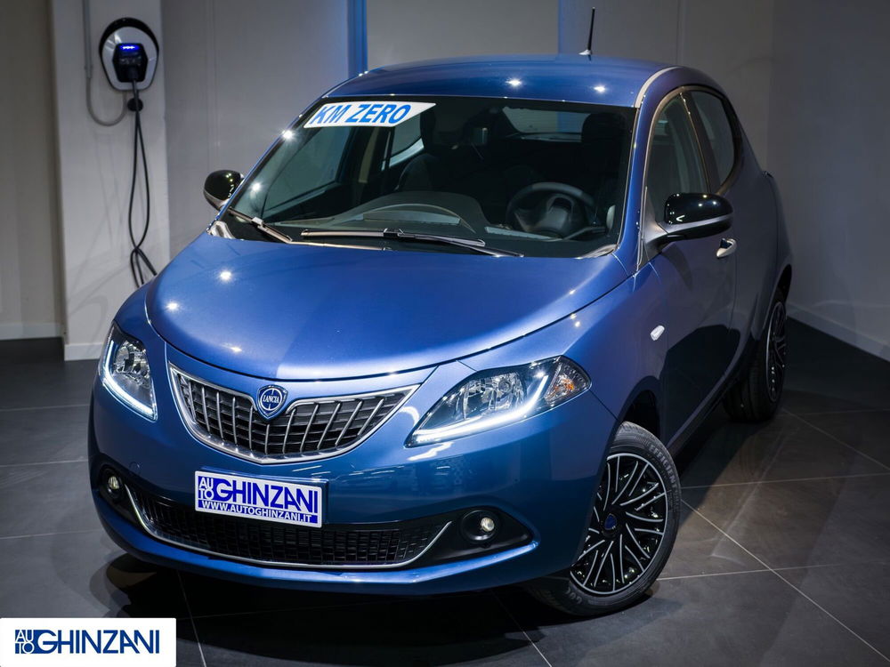 Lancia Ypsilon nuova a Bergamo (2)