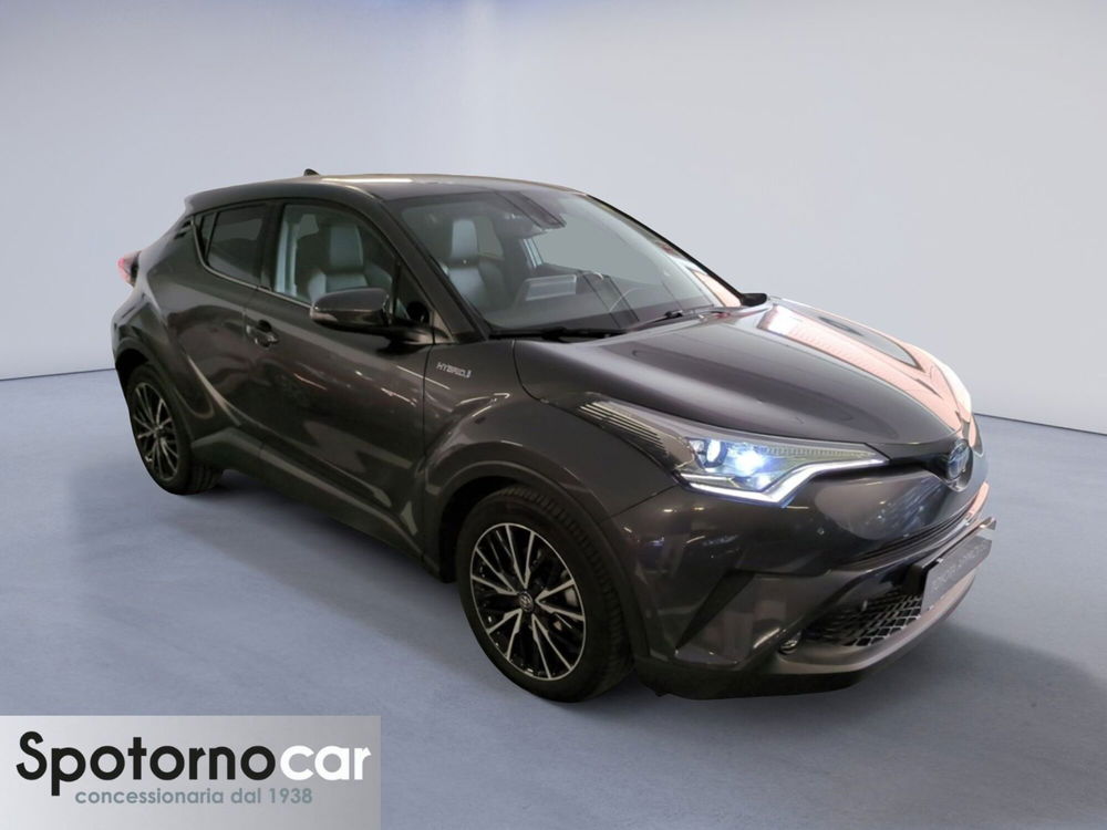 Toyota Toyota C-HR usata a Milano (7)