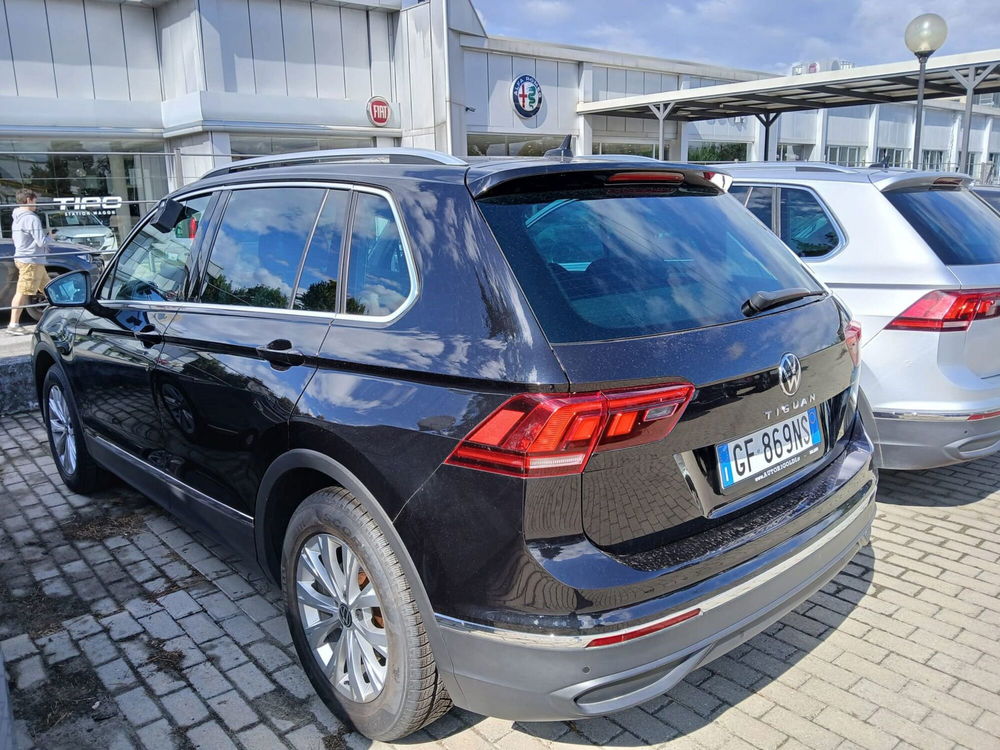 Volkswagen Tiguan usata a Milano (5)