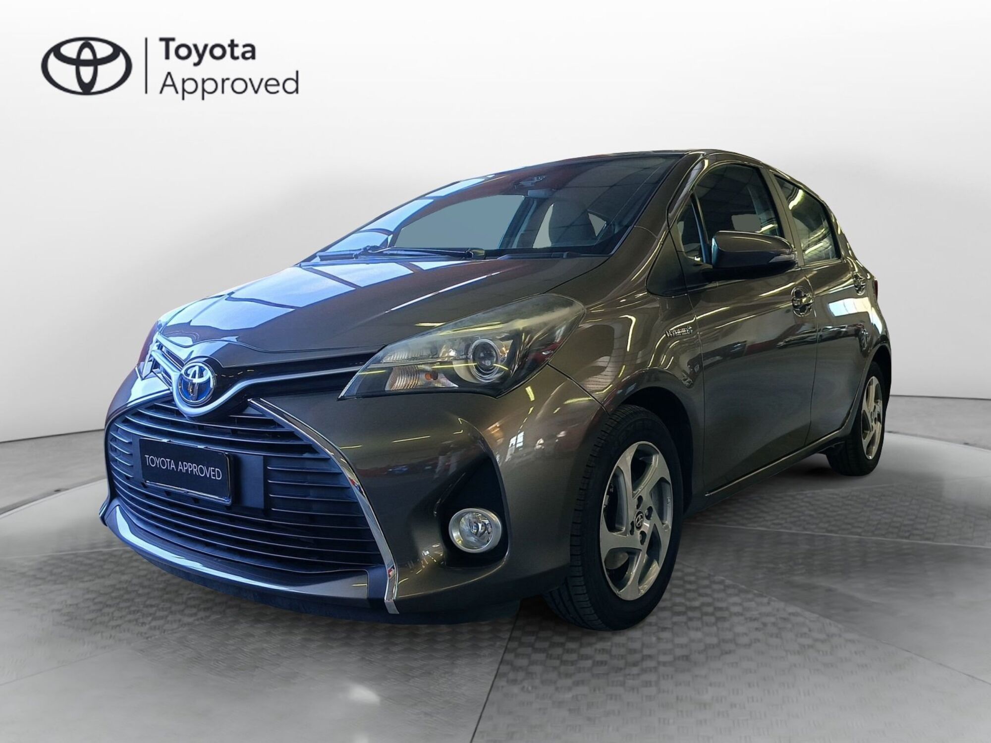 Toyota Yaris 1.5 Hybrid 5 porte Active  del 2016 usata a Monza