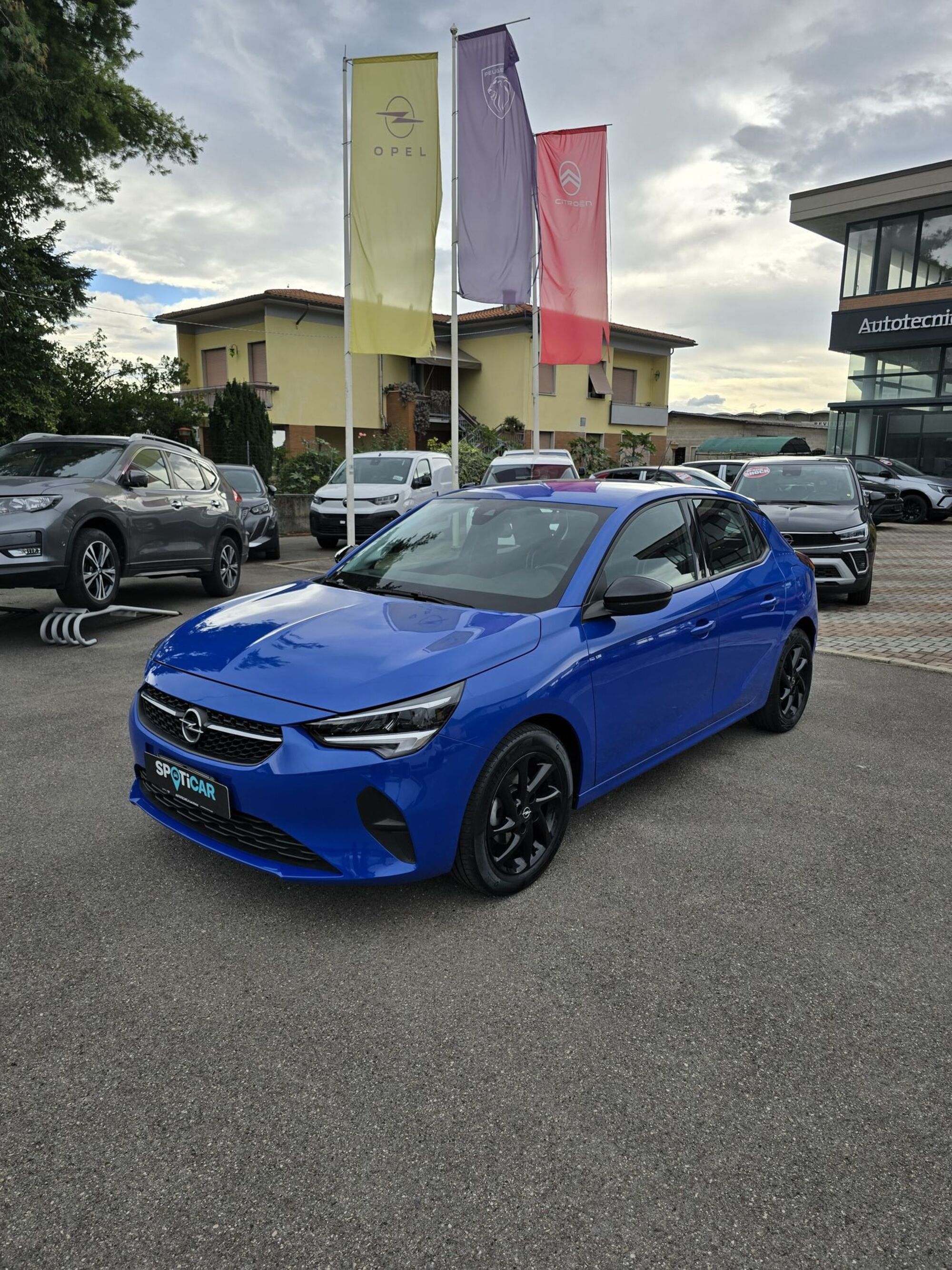 Opel Corsa 1.2 Design &amp; Tech del 2022 usata a Lucca