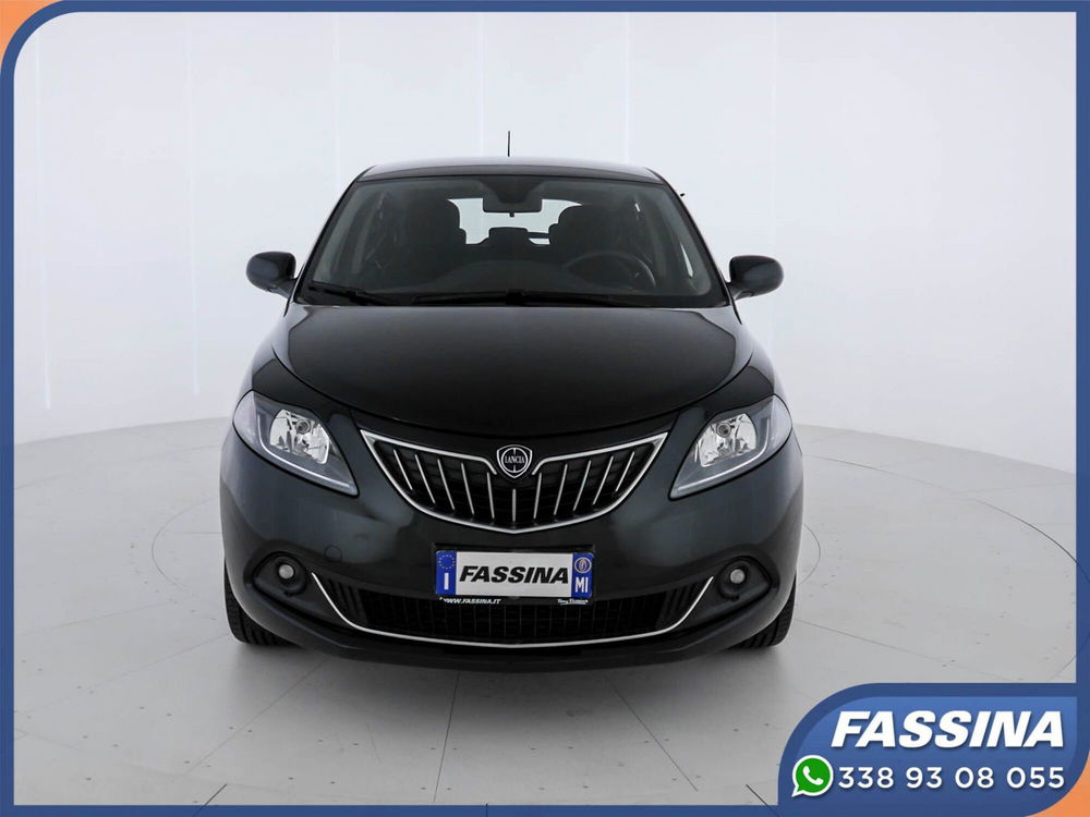 Lancia Ypsilon usata a Milano (2)