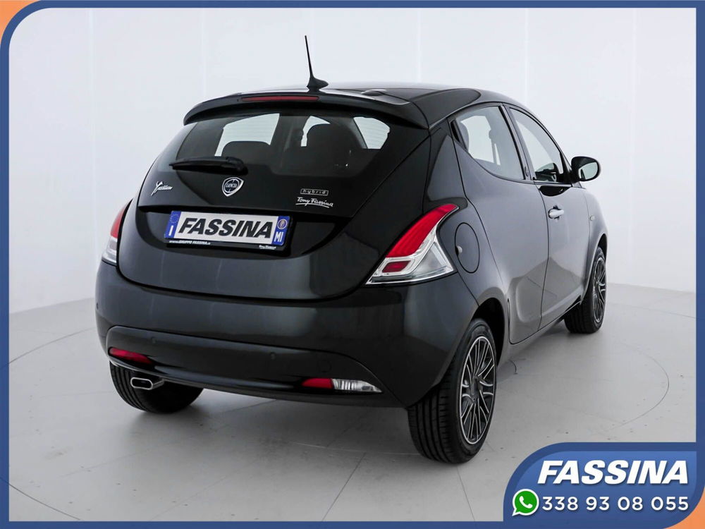 Lancia Ypsilon usata a Milano (6)