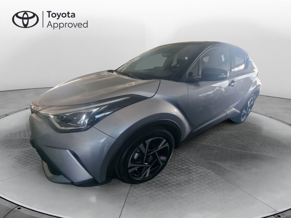 Toyota Toyota C-HR nuova a Lecce