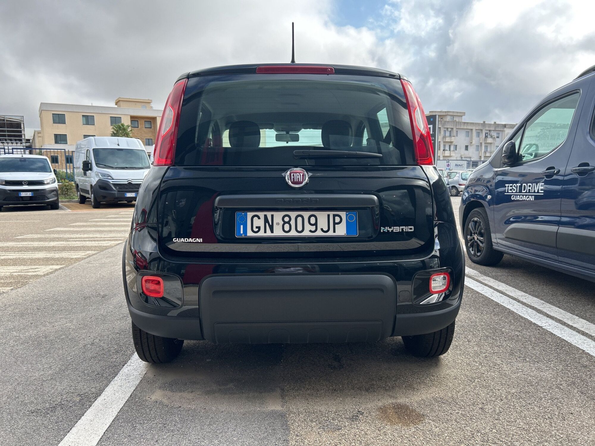 Fiat Panda 1.0 firefly hybrid s&amp;s 70cv 5p.ti nuova a Caltanissetta