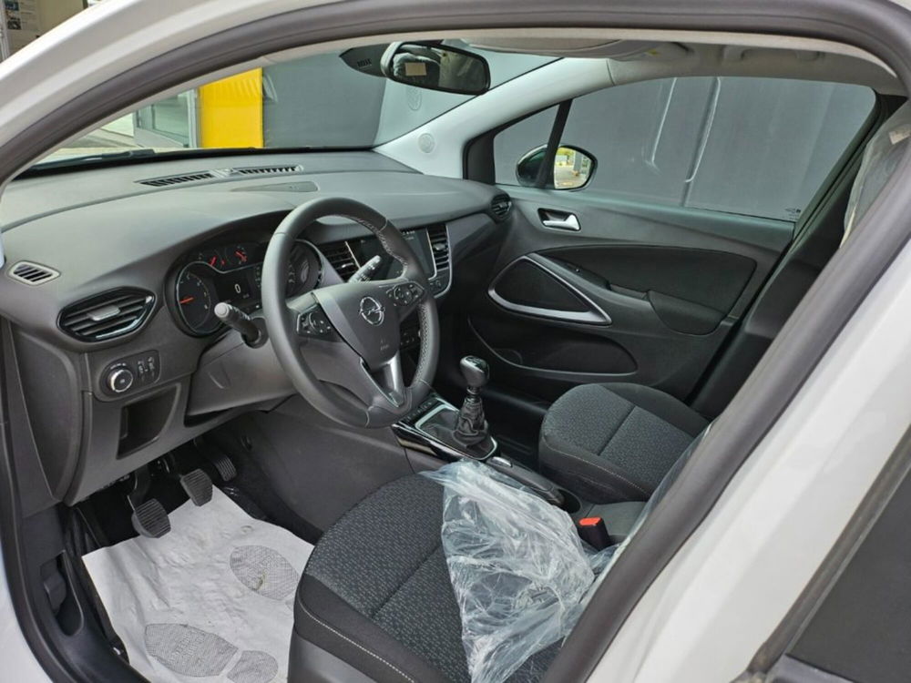 Opel Crossland nuova a Foggia (9)