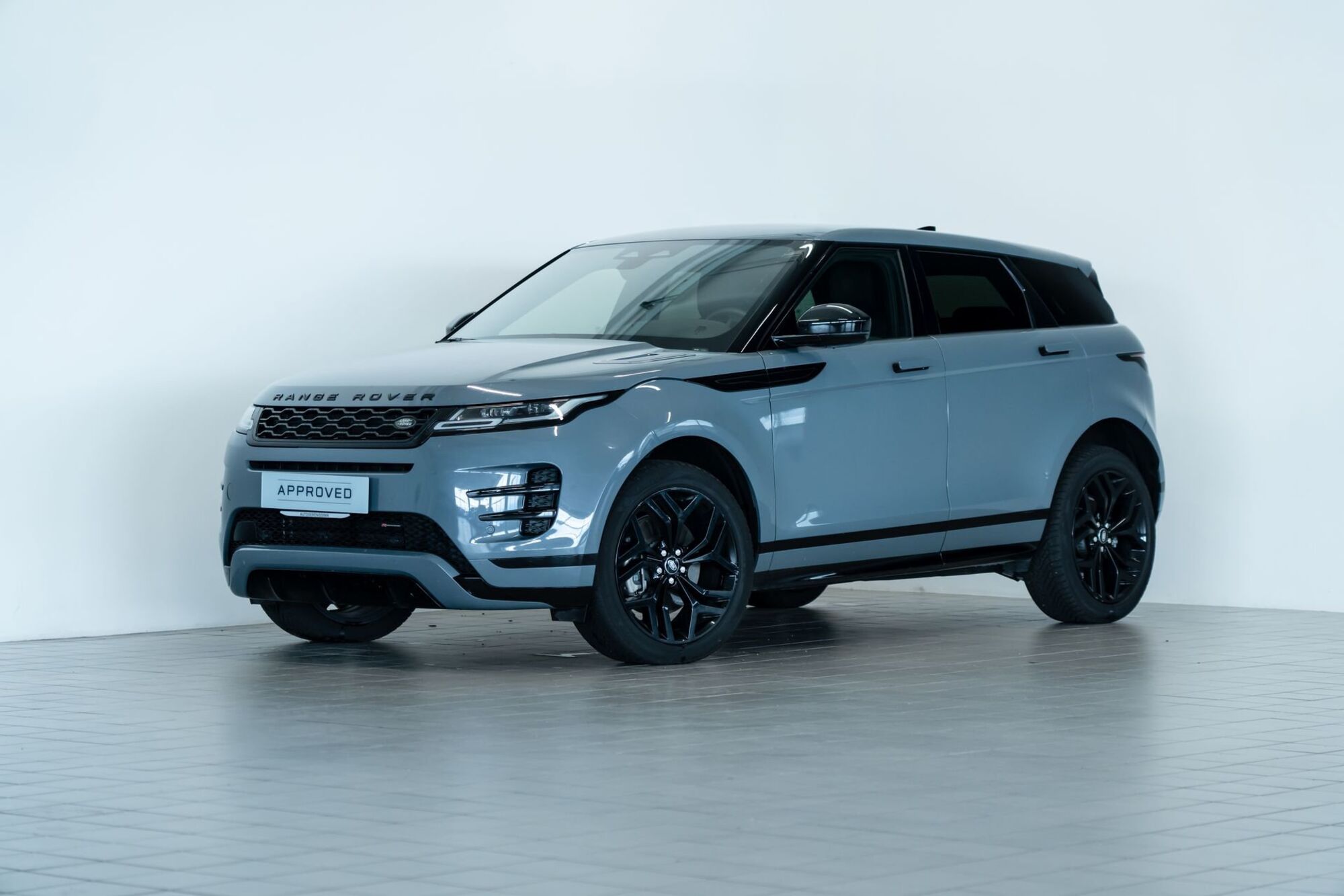 Land Rover Range Rover Evoque 2.0D I4 163 CV AWD Auto R-Dynamic  del 2023 usata a Vicenza