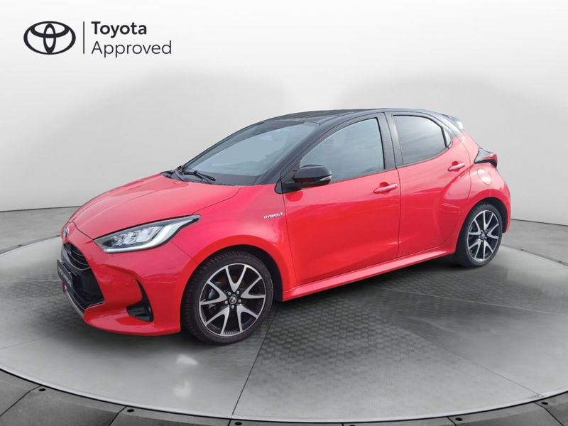 Toyota Yaris 1.5 Hybrid 5 porte Premiere del 2021 usata a Latina