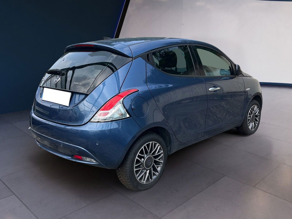 Lancia Ypsilon usata a Torino (4)