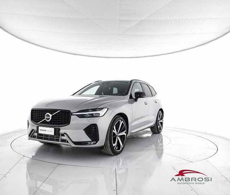 Volvo XC60 B4 (d) AWD automatico Plus Dark del 2022 usata a Corciano