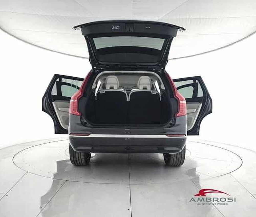 Volvo XC90 nuova a Viterbo (7)