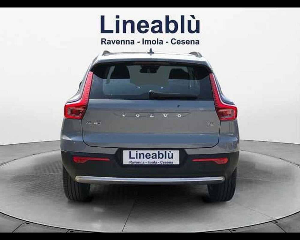 Volvo XC40 nuova a Ravenna (4)