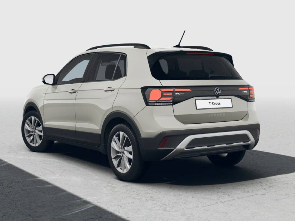 Volkswagen T-Cross nuova a Novara (3)