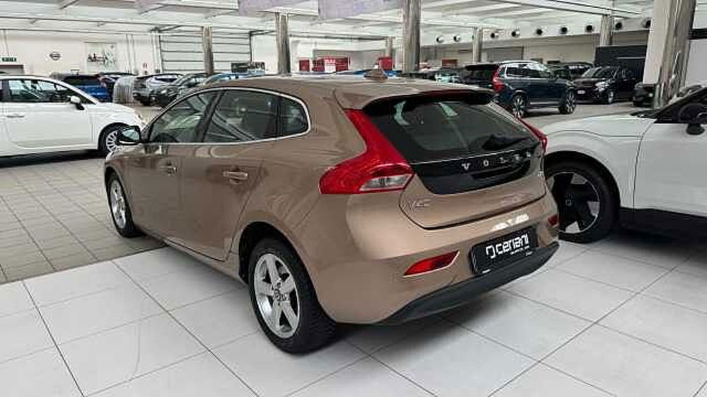 Volvo V40 usata a Milano (3)