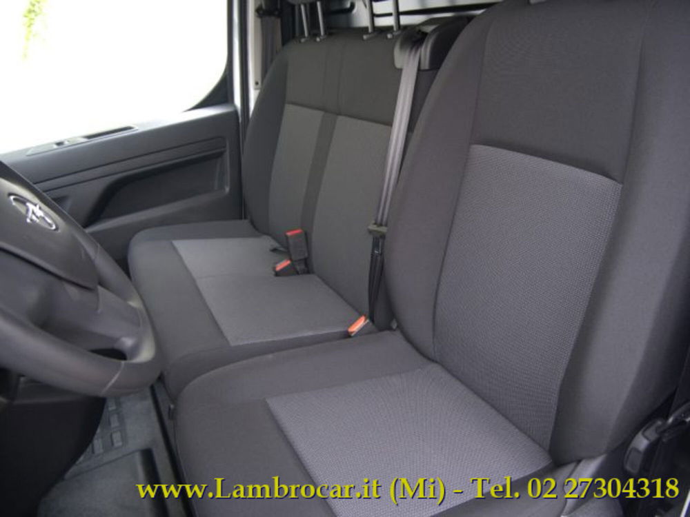 Opel Vivaro Furgone nuova a Milano (3)