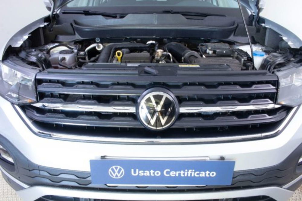 Volkswagen T-Cross usata a Novara (11)