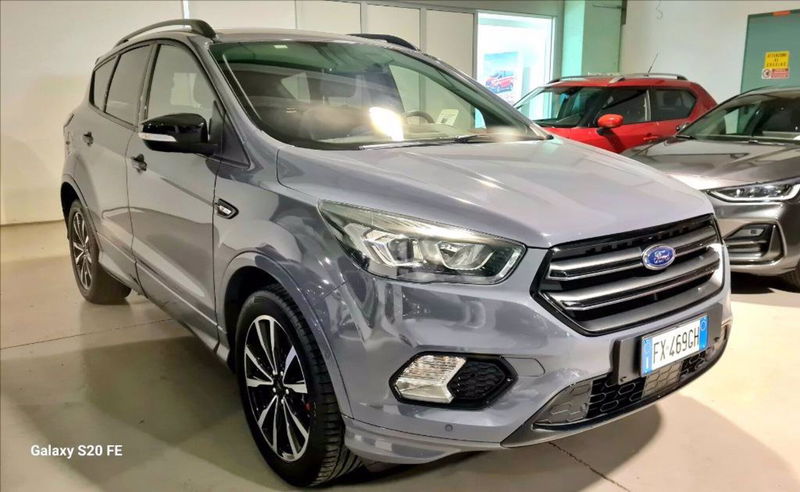 Ford Kuga 1.5 EcoBoost 120 CV S&amp;S 2WD ST-Line  del 2019 usata a Trezzano sul Naviglio