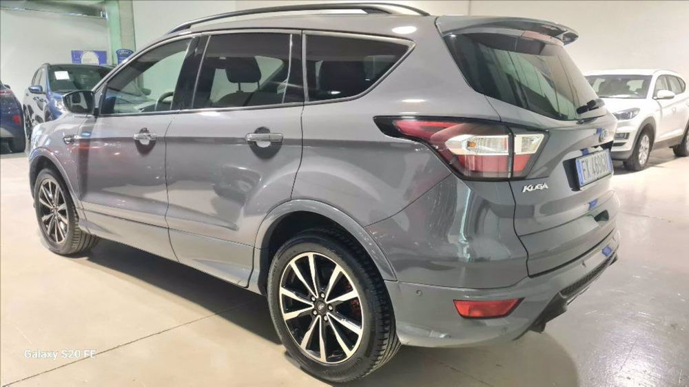 Ford Kuga usata a Milano (6)