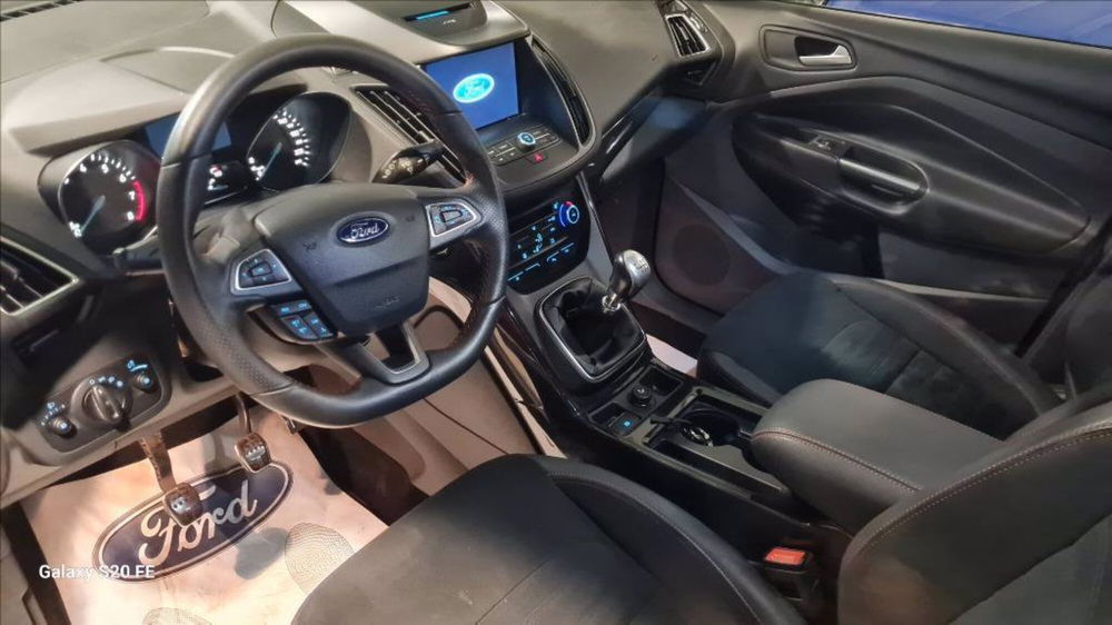 Ford Kuga usata a Milano (7)