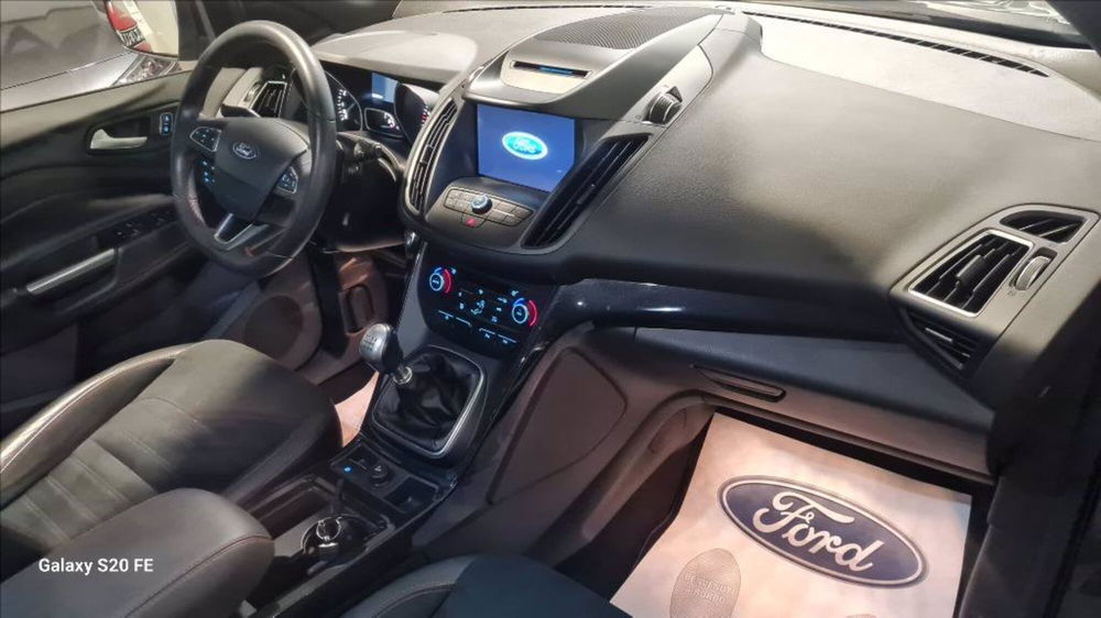 Ford Kuga usata a Milano (8)