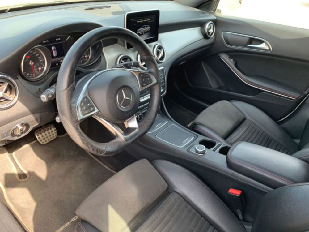 Mercedes-Benz CLA Shooting Brake usata a Lecce (12)