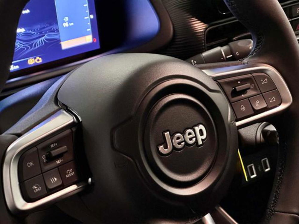 Jeep Avenger nuova a Vicenza (6)