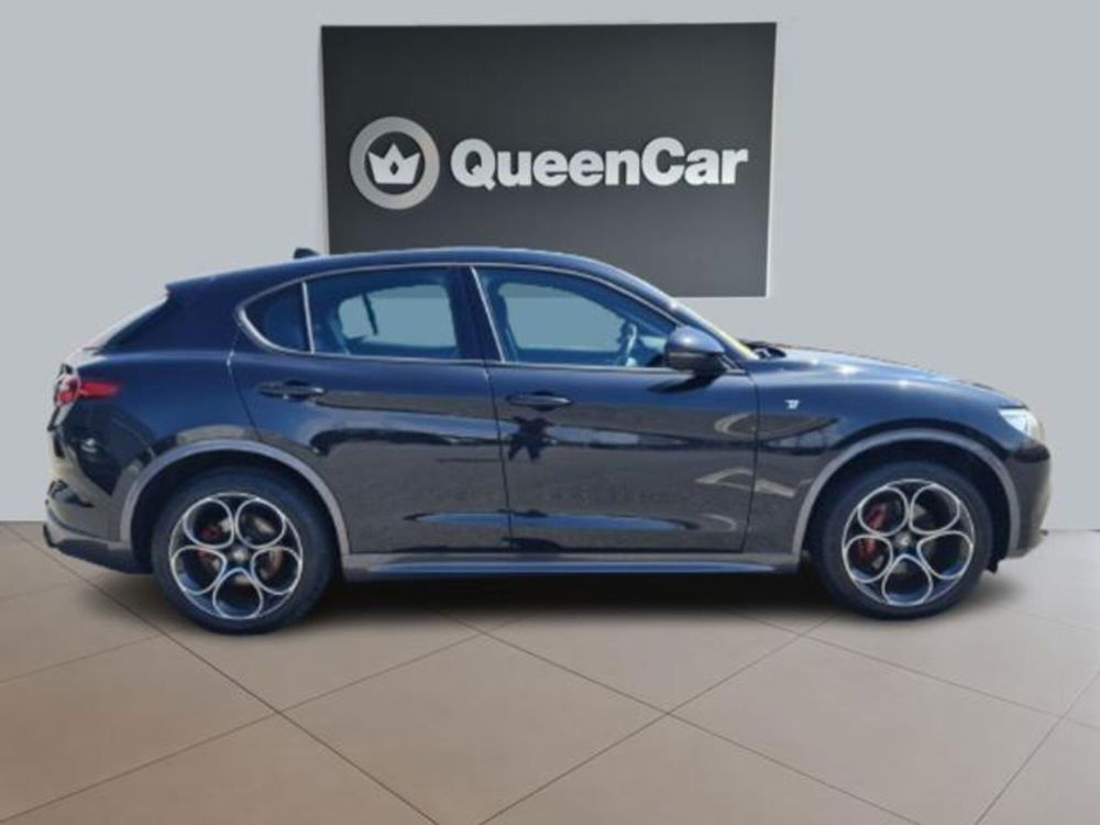 Alfa Romeo Stelvio usata a Torino (7)