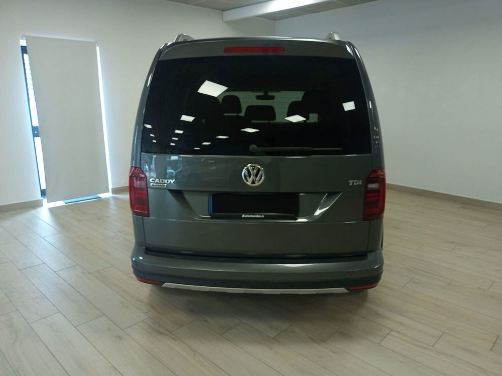 Volkswagen Caddy usata a Torino (5)