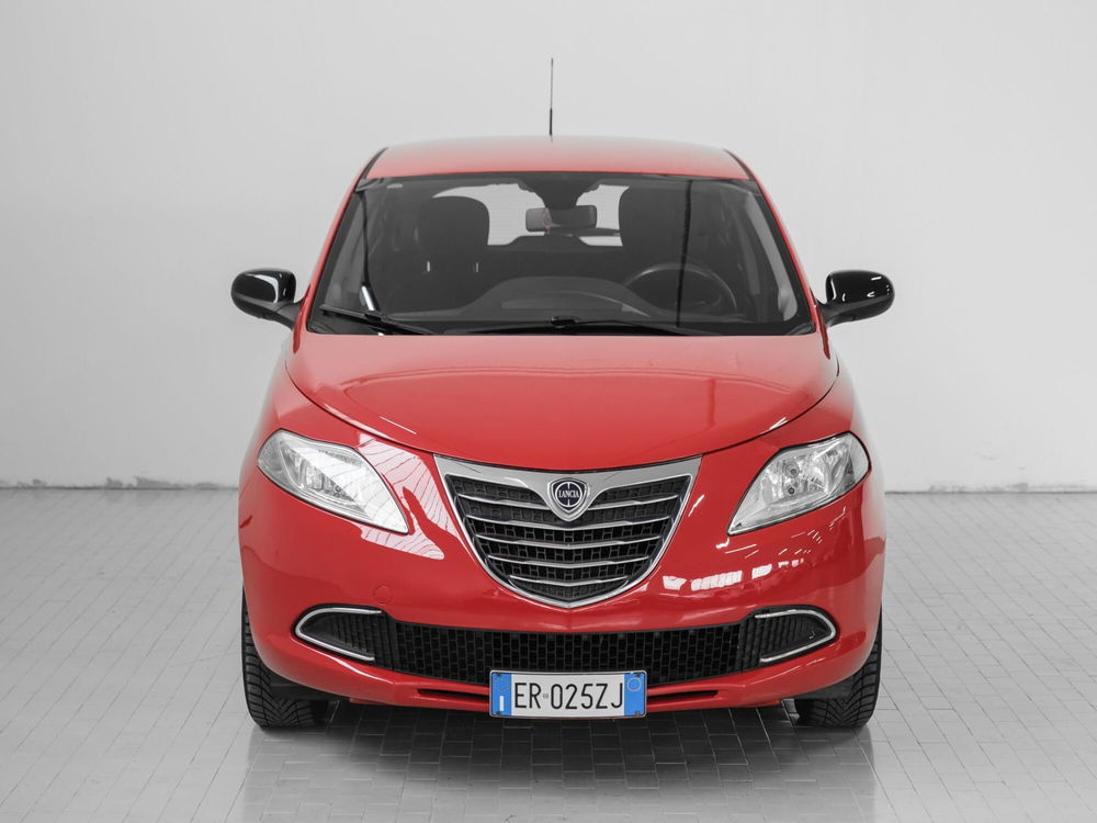 Lancia Ypsilon usata a Prato (2)