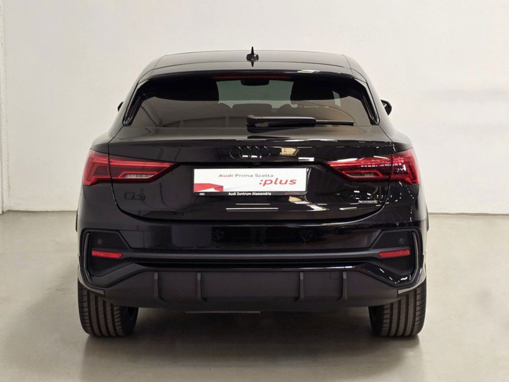 Audi Q3 Sportback nuova a Cuneo (5)