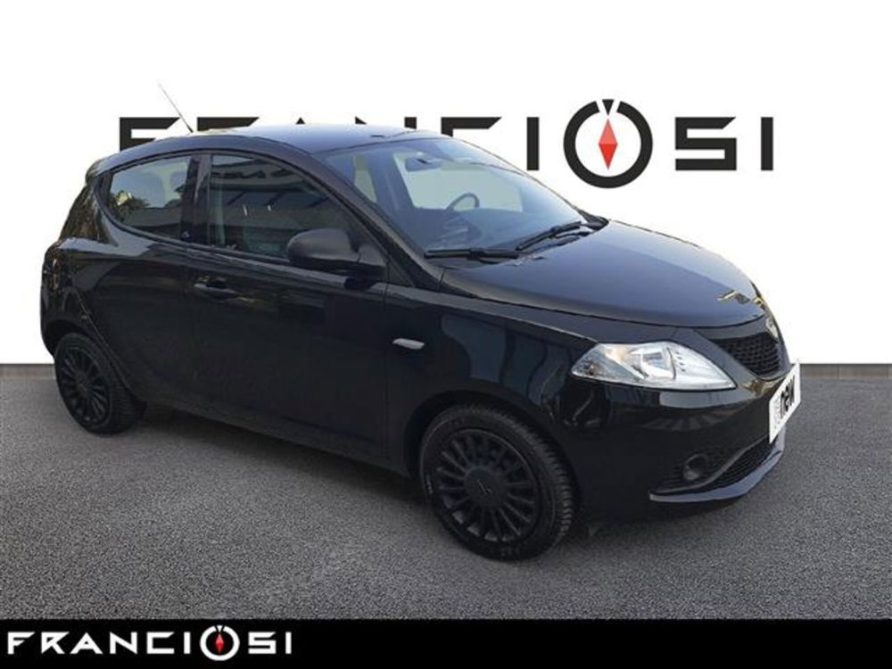 Lancia Ypsilon usata a Modena (2)