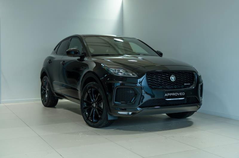 Jaguar E-Pace 2.0d i4 mhev R-Dynamic S awd 163cv auto del 2024 usata a Venezia