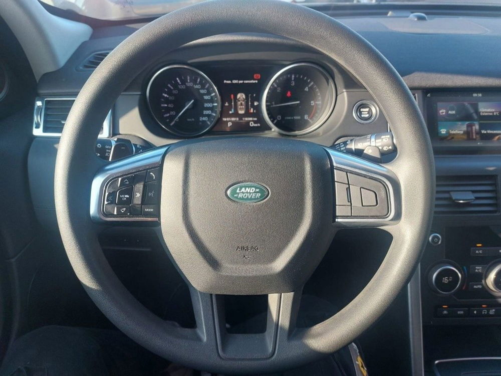 Land Rover Discovery Sport usata a Modena (15)