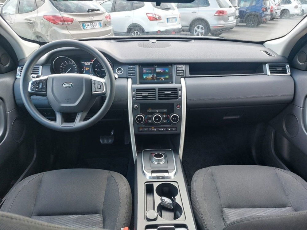 Land Rover Discovery Sport usata a Modena (9)