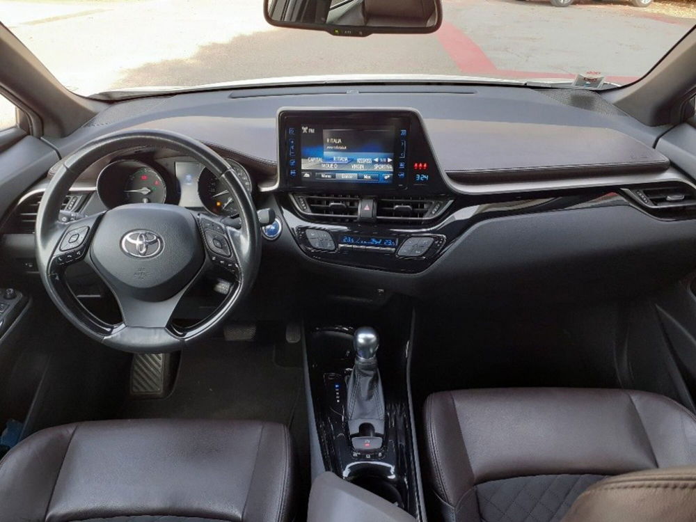 Toyota Toyota C-HR usata a Modena (8)