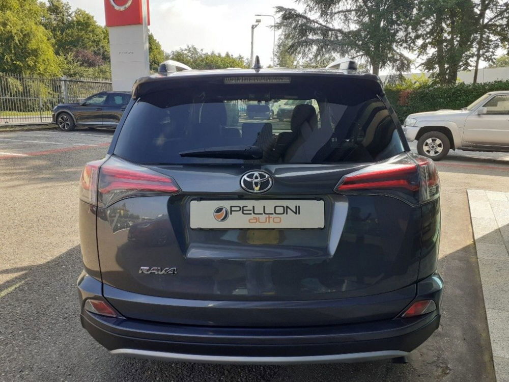 Toyota Rav4 usata a Modena (6)