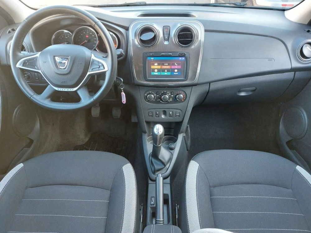 Dacia Sandero usata a Modena (9)