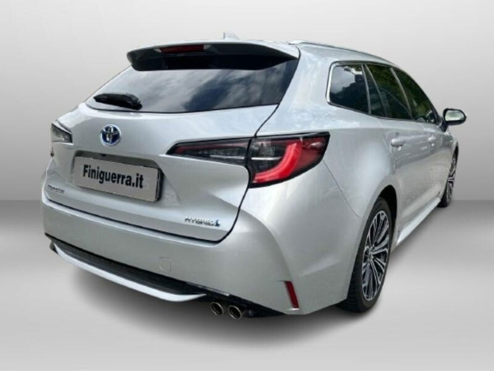 Toyota Corolla Touring Sports usata a Lecco (5)