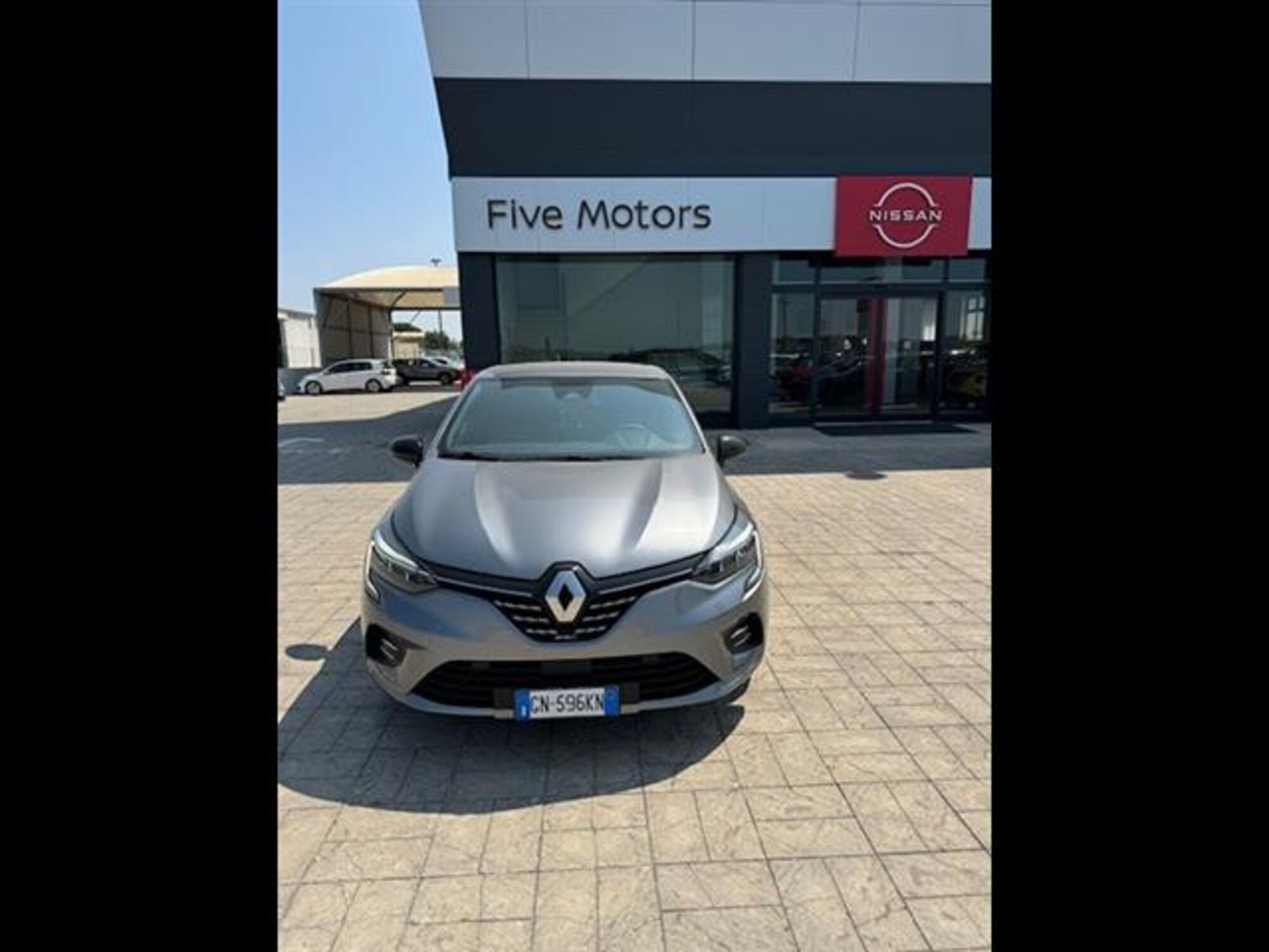 Renault Clio TCe 90 CV 5 porte Techno  del 2023 usata a Brindisi