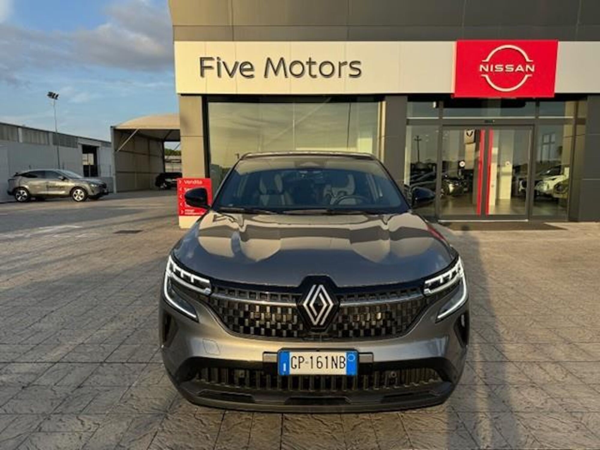 Renault Austral 1.2 full hybrid Techno 200cv auto del 2023 usata a Brindisi