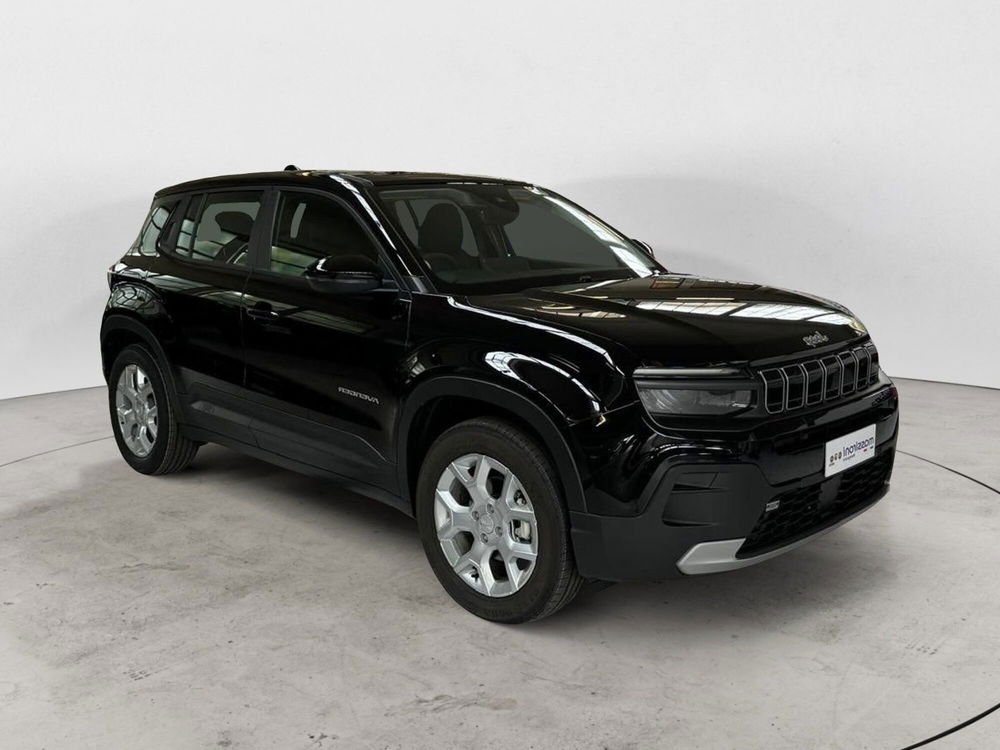 Jeep Avenger nuova a Milano (2)