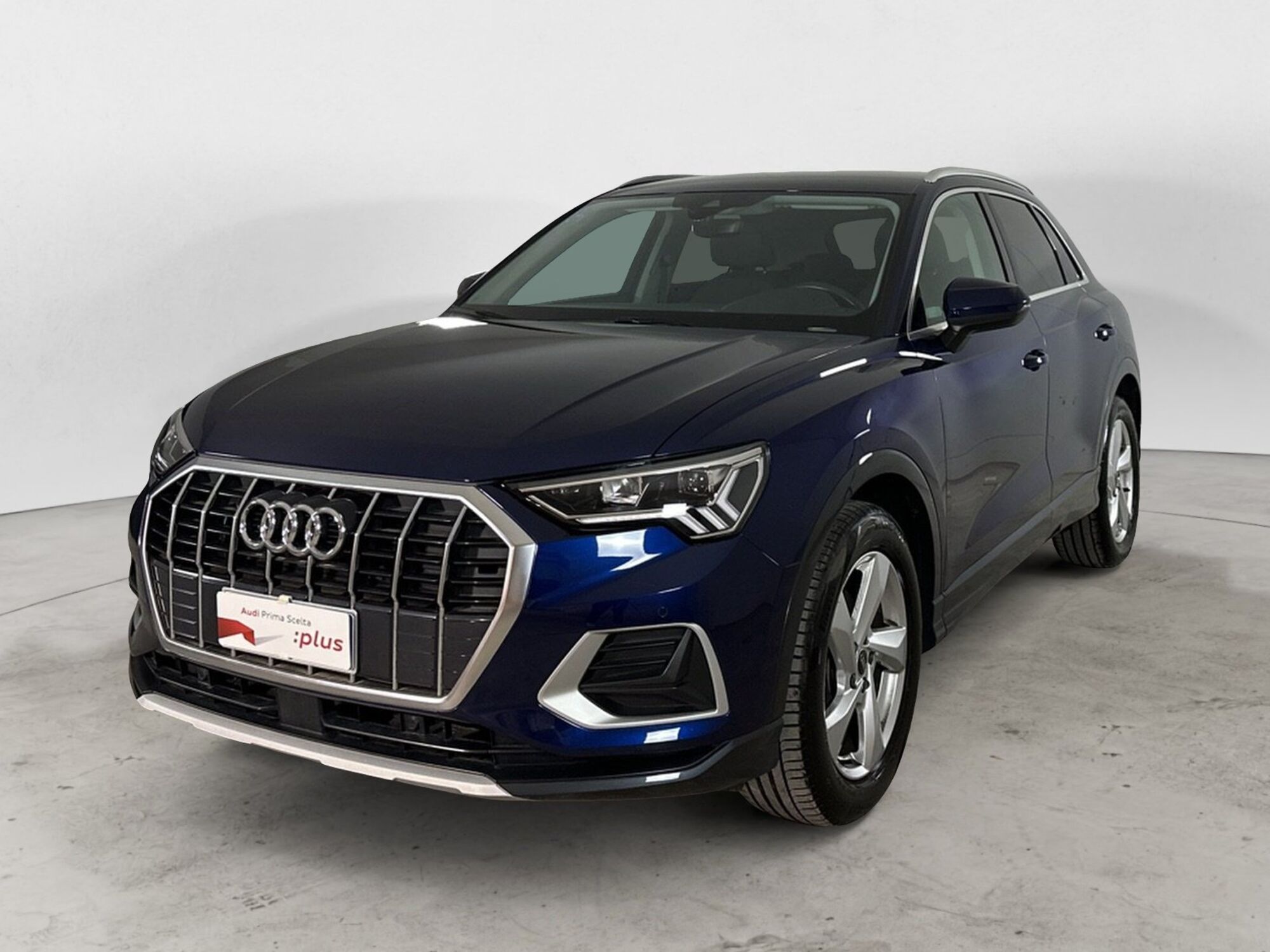 Audi Q3 35 TDI quattro S tronic Business Advanced  del 2023 usata a Nola