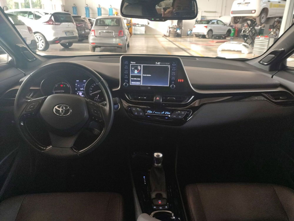 Toyota Toyota C-HR usata a Modena (14)