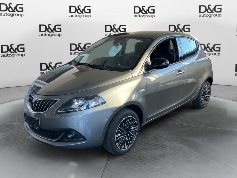 Lancia Ypsilon usata a Modena