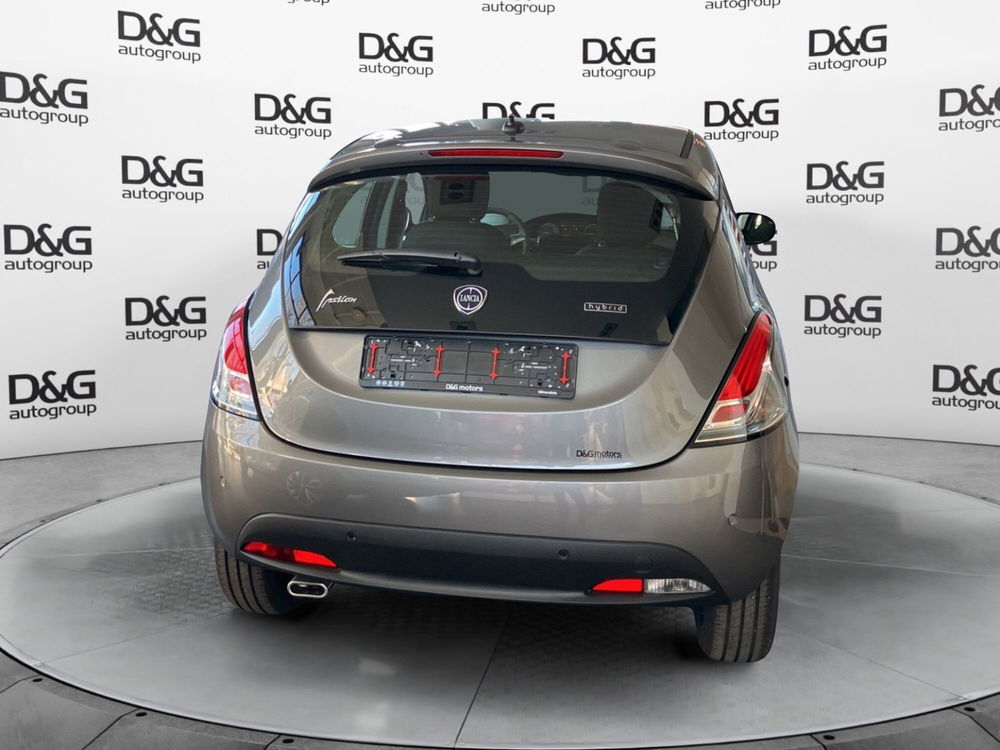 Lancia Ypsilon usata a Modena (6)