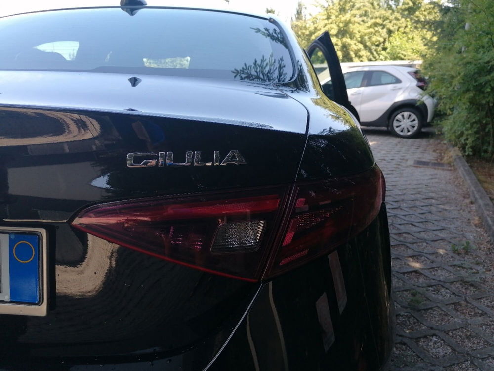 Alfa Romeo Giulia usata a Modena (16)