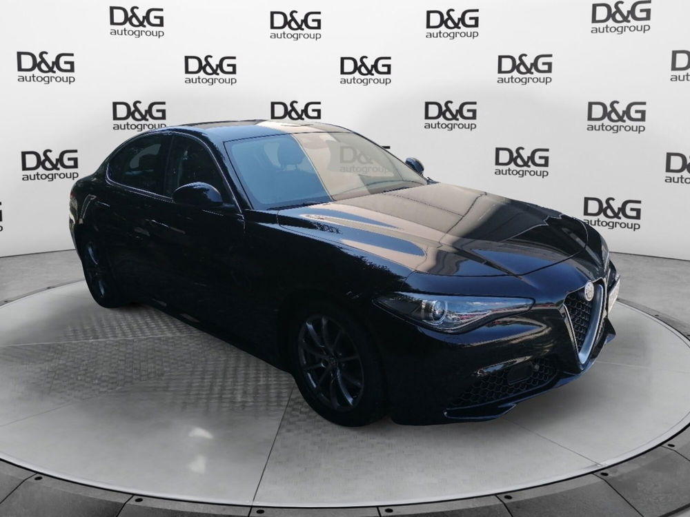 Alfa Romeo Giulia usata a Modena (2)