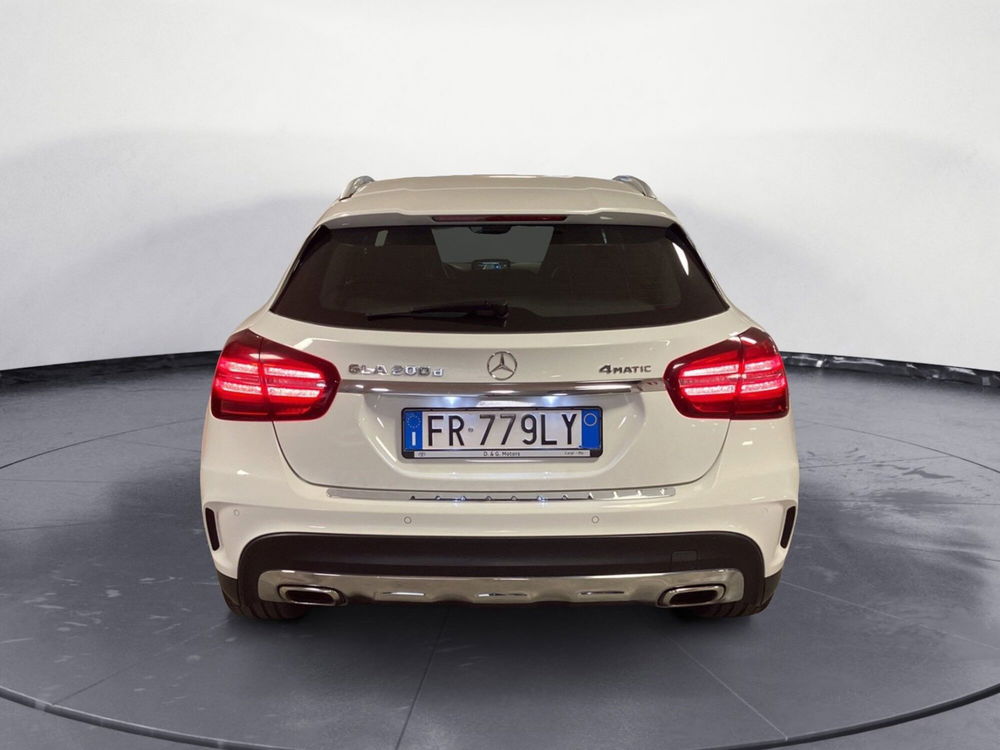 Mercedes-Benz GLA SUV usata a Modena (7)